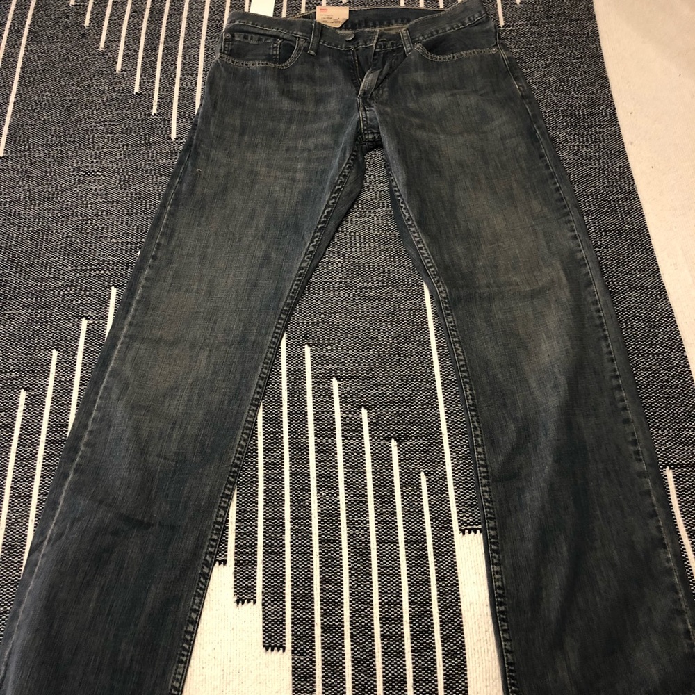 Levis 514 Straight Fit, New